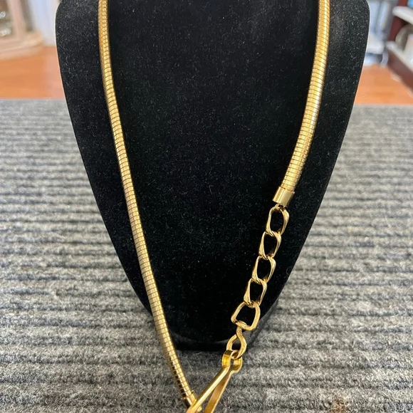 Lanyard Statement Necklace - Picture 6 of 8